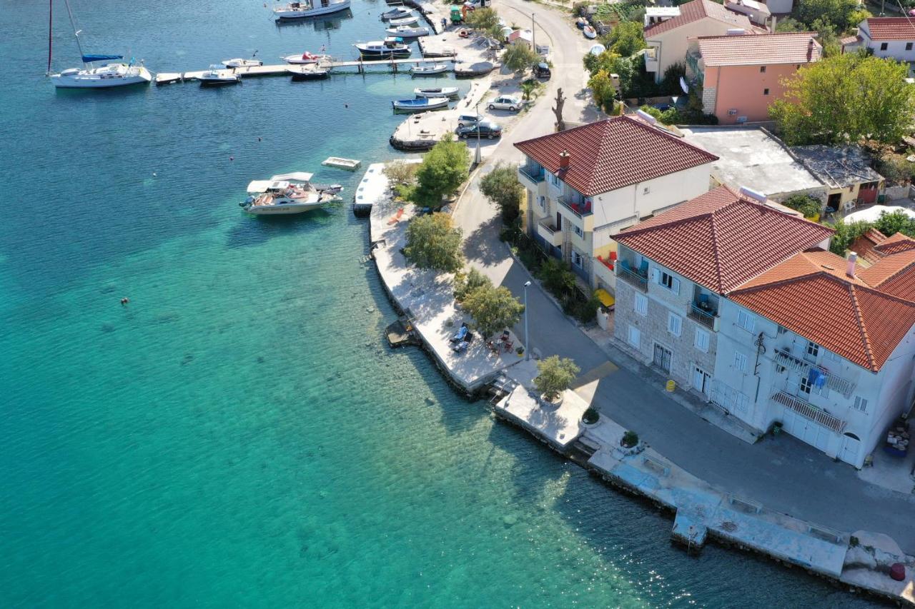 Apartments Babin Vinisce Exterior photo