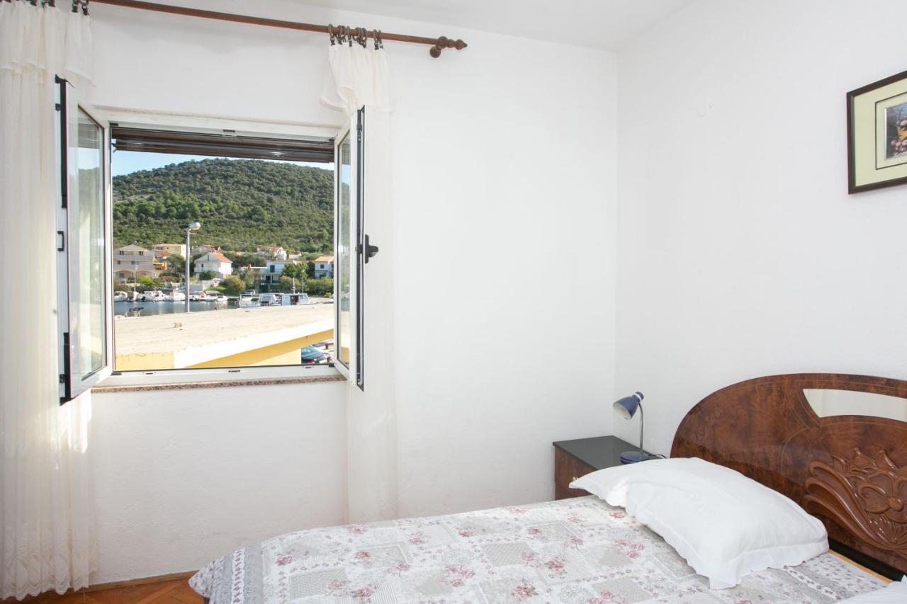 Apartments Babin Vinisce Exterior photo